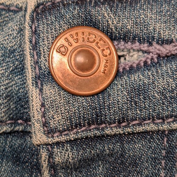 Jean Shorts - Picture 4 of 10